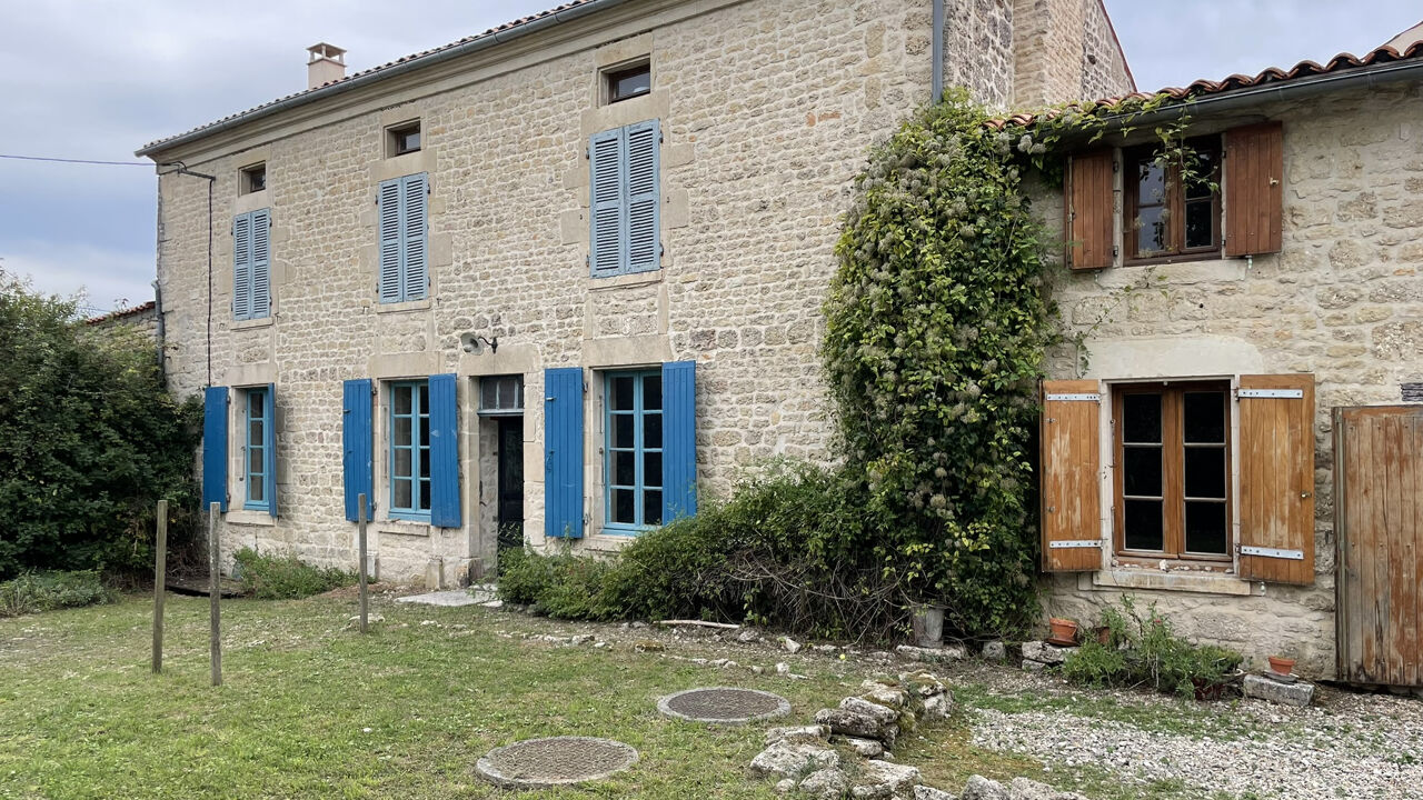 maison 9 pièces 268 m2 à vendre à Villemorin (17470)