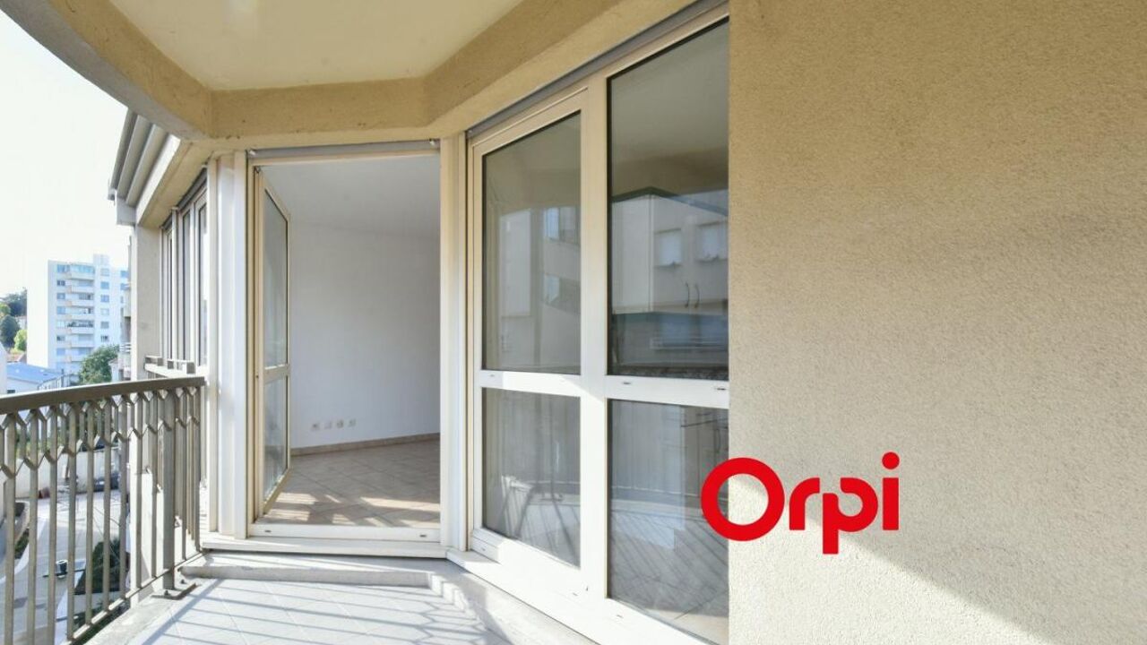 appartement 2 pièces 56 m2 à vendre à Oullins (69600)