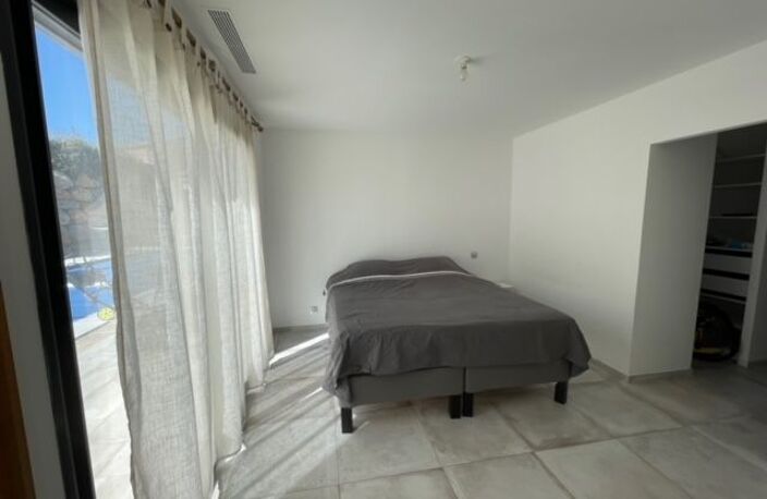 Villa moderne de plain-pied avec piscine à Montagnac — photo 5