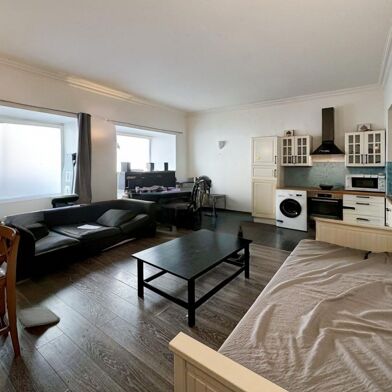 Commerce  231000 €