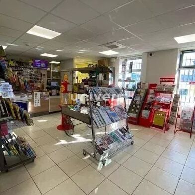 Commerce  174000 €