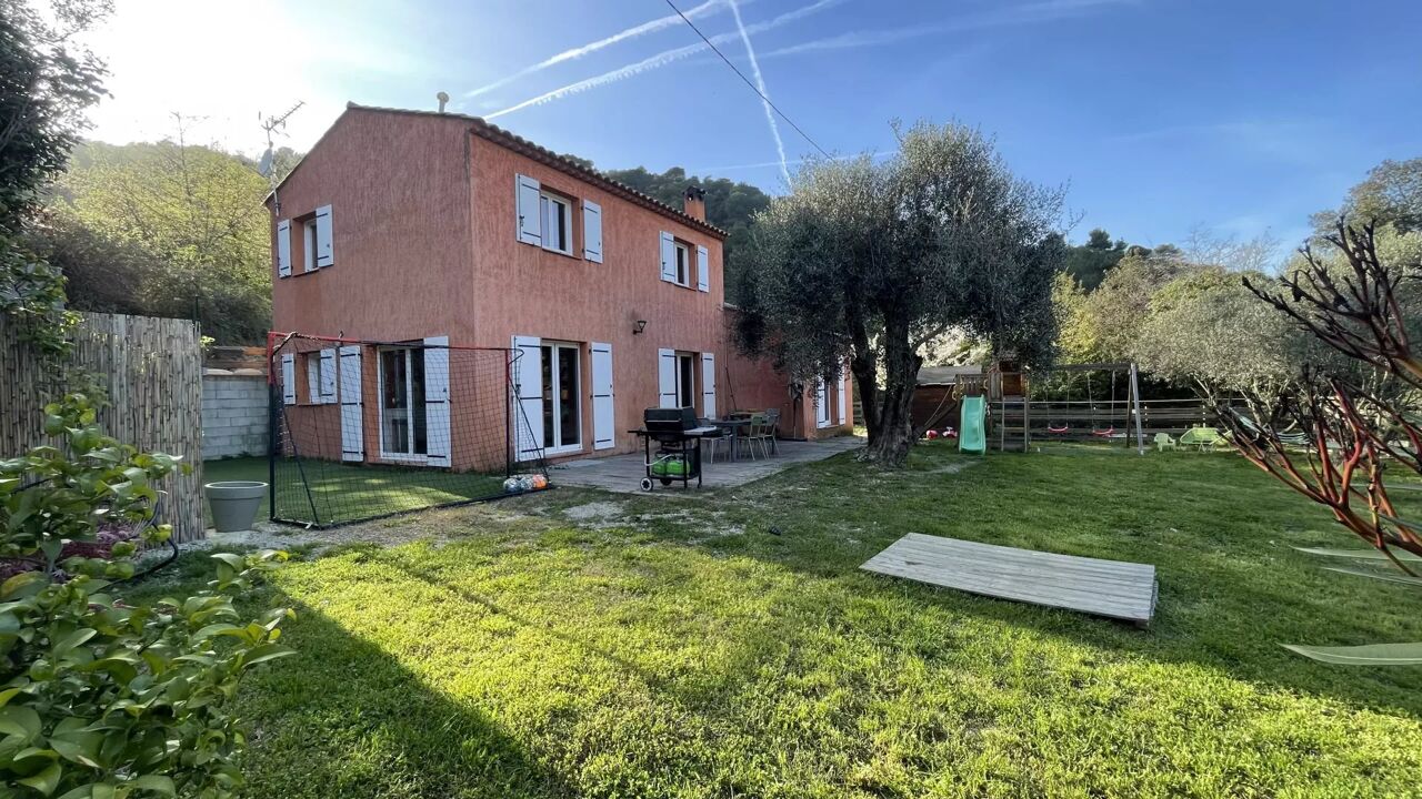 maison 5 pièces 110 m2 à vendre à Tourrette-Levens (06690)