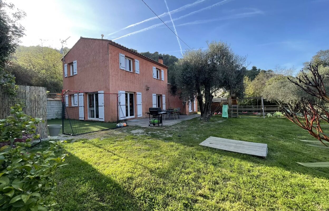 maison 5 pièces 110 m2 à vendre à Tourrette-Levens (06690)