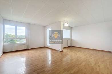 Appartement 5 pièces 229000 €