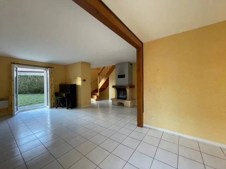 Secteur Hôpital/ Chateaufarine, AGREABLE MAISON DE 110 M² — photo 1