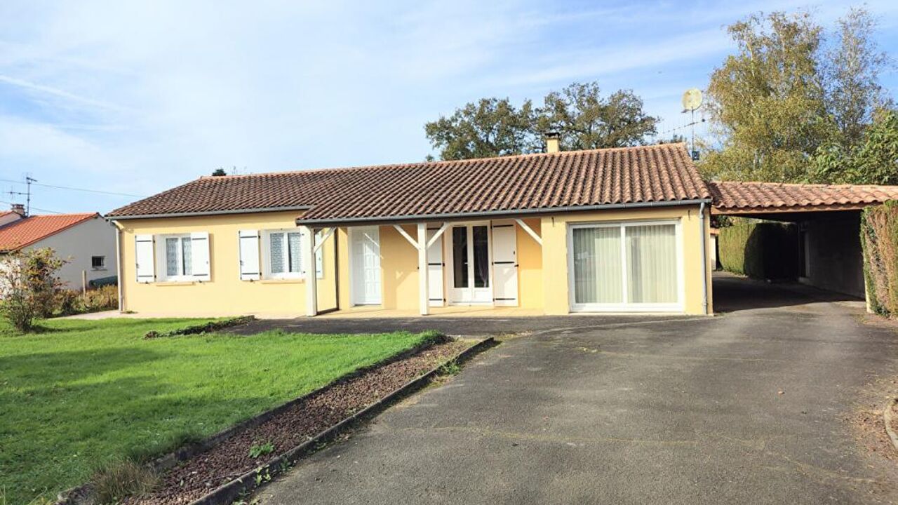 maison 8 pièces 137 m2 à vendre à Terres-de-Haute-Charente (16270)