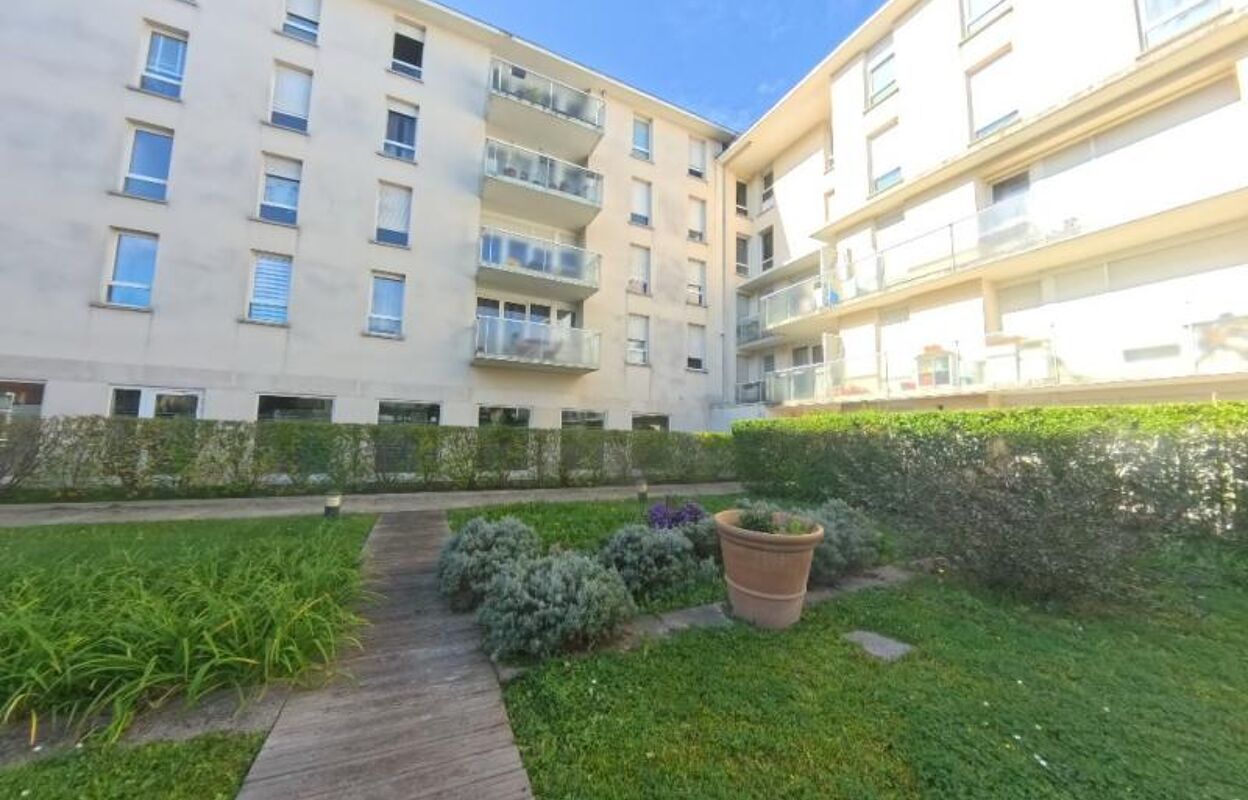 appartement 2 pièces 48 m2 à vendre à Créteil (94000)