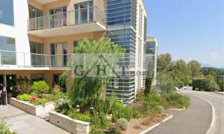 Bureau  229 m² à louer à Biot (06410)