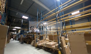 Local industriel  1780 m² à louer à Antony (92160)