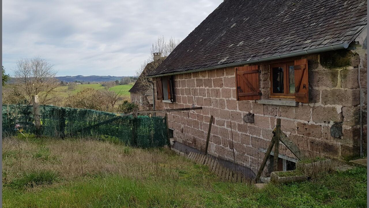 maison 9 pièces 150 m2 à vendre à Saint-Cyr-la-Roche (19130)