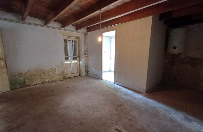 Maison en pierre à rénover à Saint Martin de Fraigneau — photo 4
