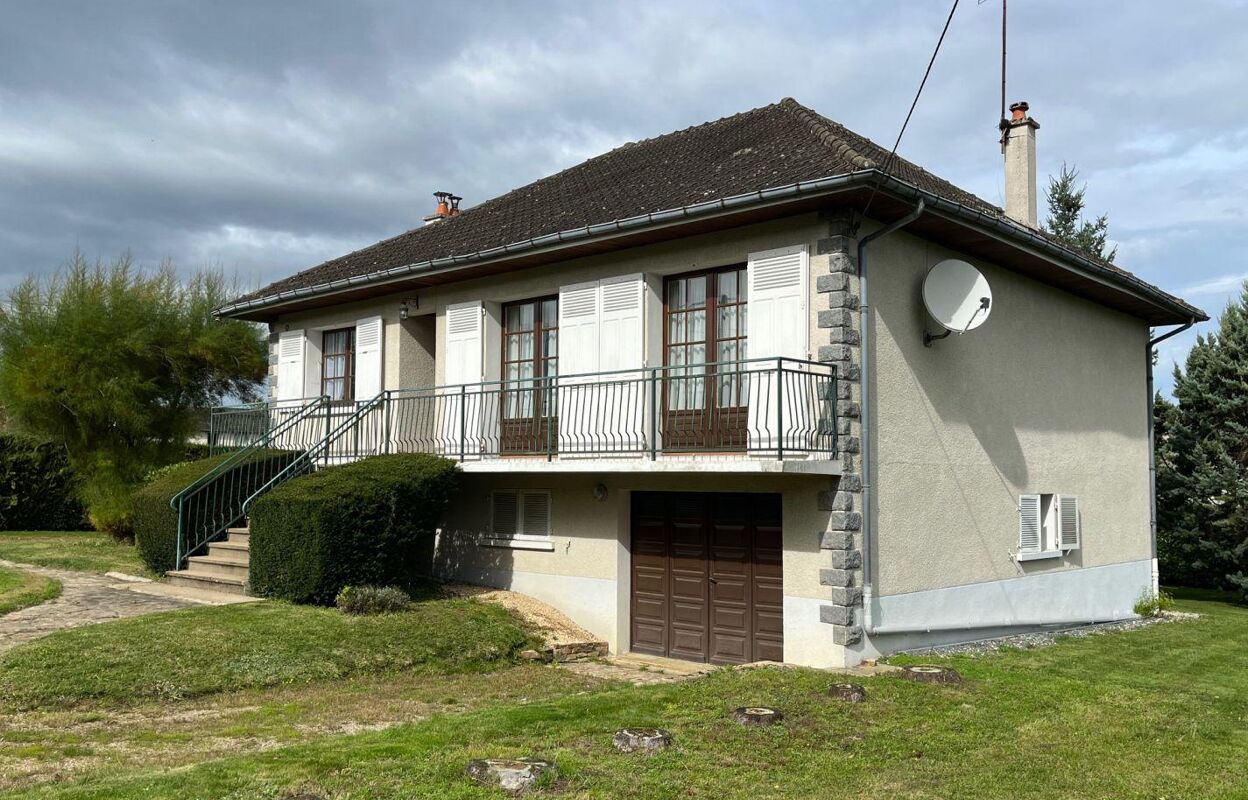 maison 9 pièces 100 m2 à vendre à Saint-Silvain-Bas-le-Roc (23600)