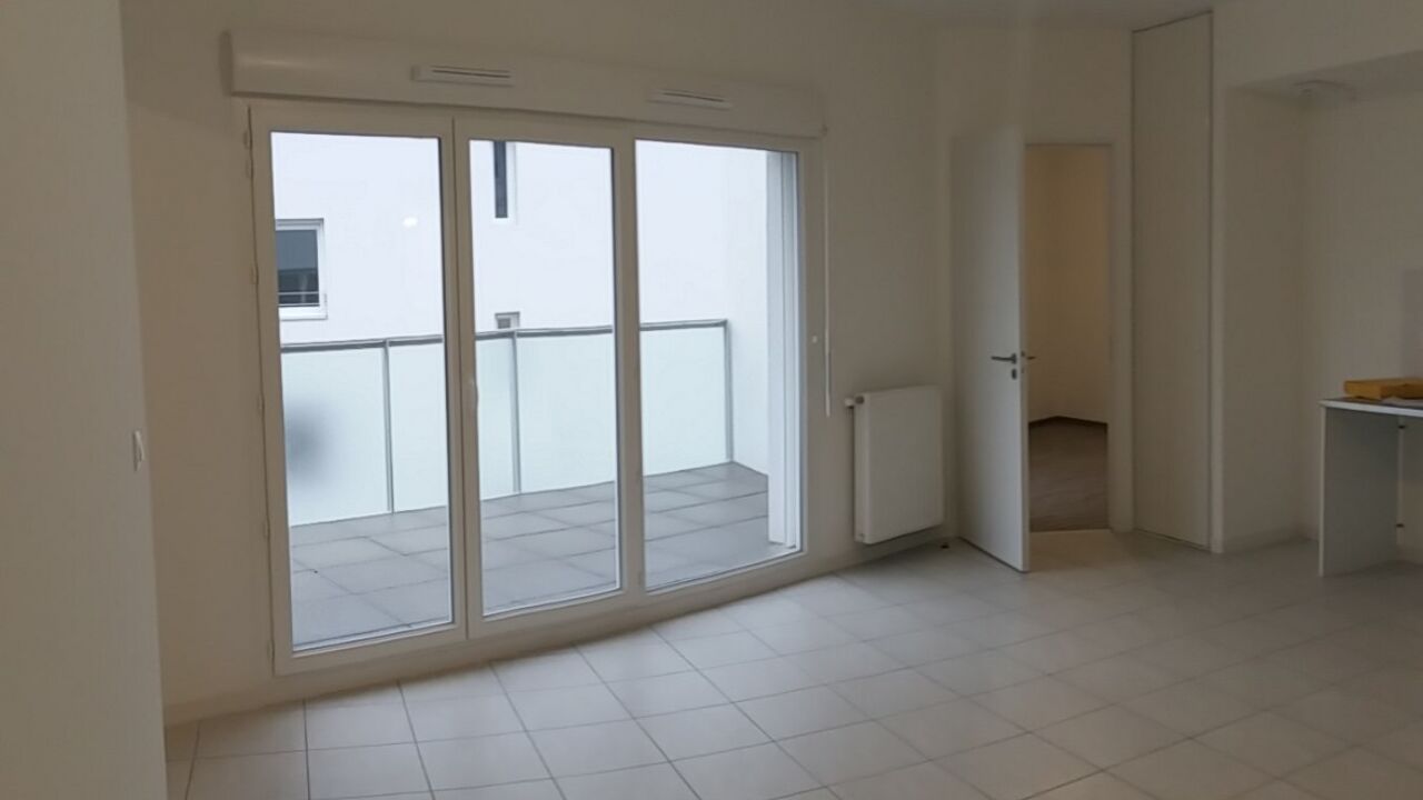 appartement 3 pièces 60 m2 à louer à Villeurbanne (69100)