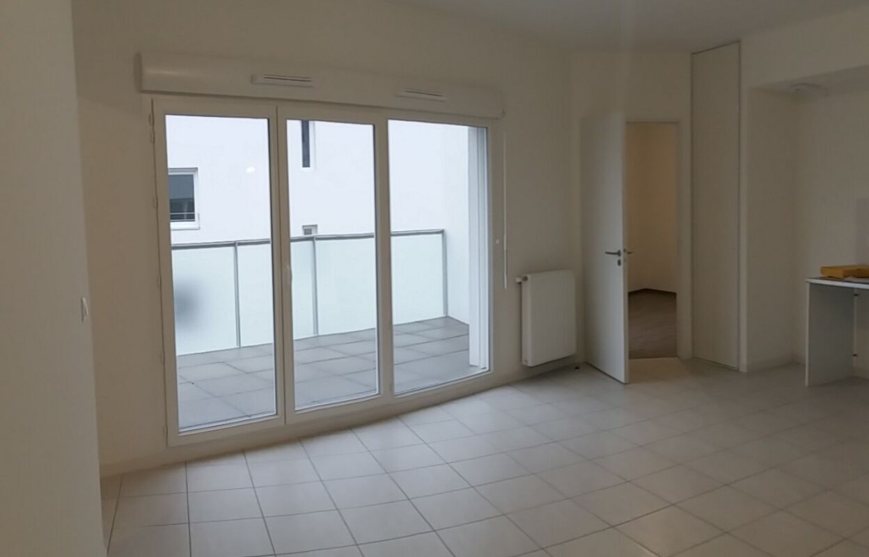 appartement 3 pièces 60 m2 à louer à Villeurbanne (69100)