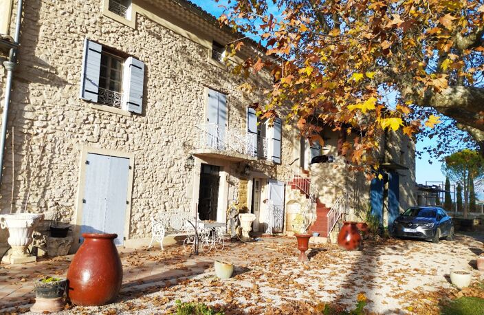Maison et dépendances — photo 5