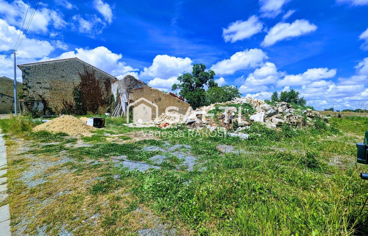 terrain  pièces 1430 m2 à vendre à Annezay (17380)