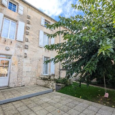 Maison 10 pièces 227 m²