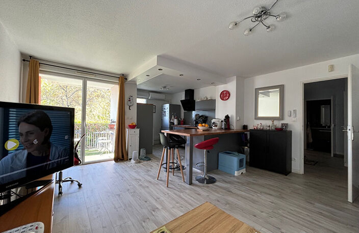 GRENADE-RESIDENCE AVEC PISCINE — photo 2