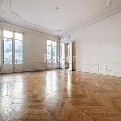 Appartement 6 pièces 236 m²