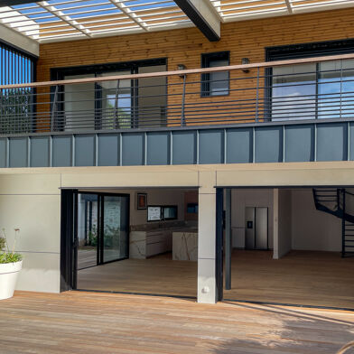 Maison 5 pièces 210 m²