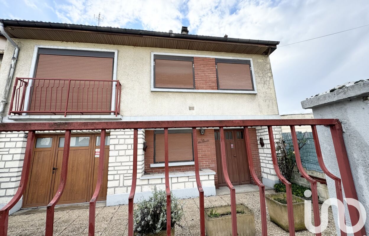 maison 4 pièces 77 m2 à vendre à Stains (93240)