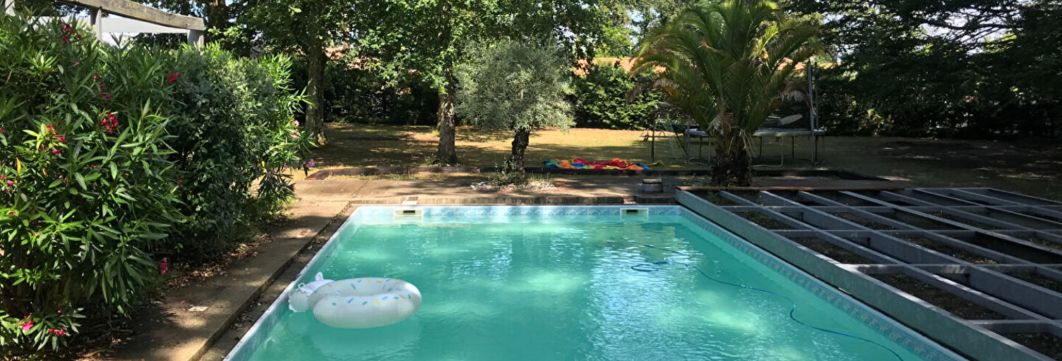 Maison 6 Pièces 219 m² à vendre à Arsac (33460)