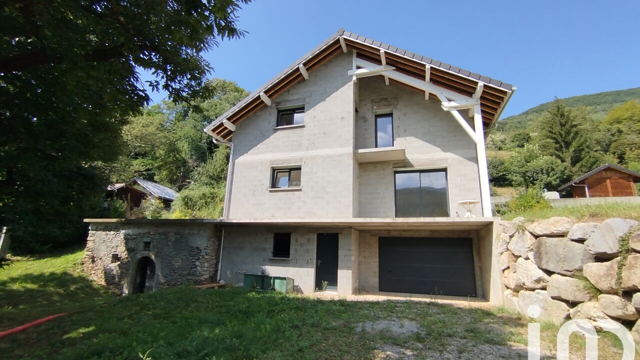 maison 5 pièces 145 m2 à vendre à Aiton (73220)