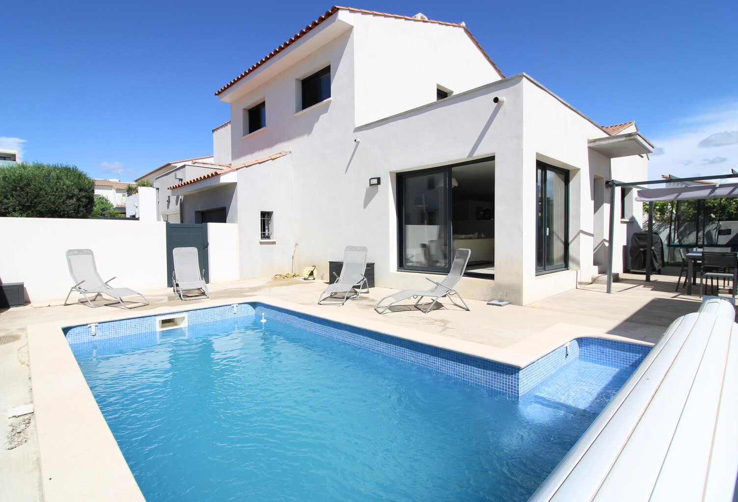 Villa T5 — photo 1