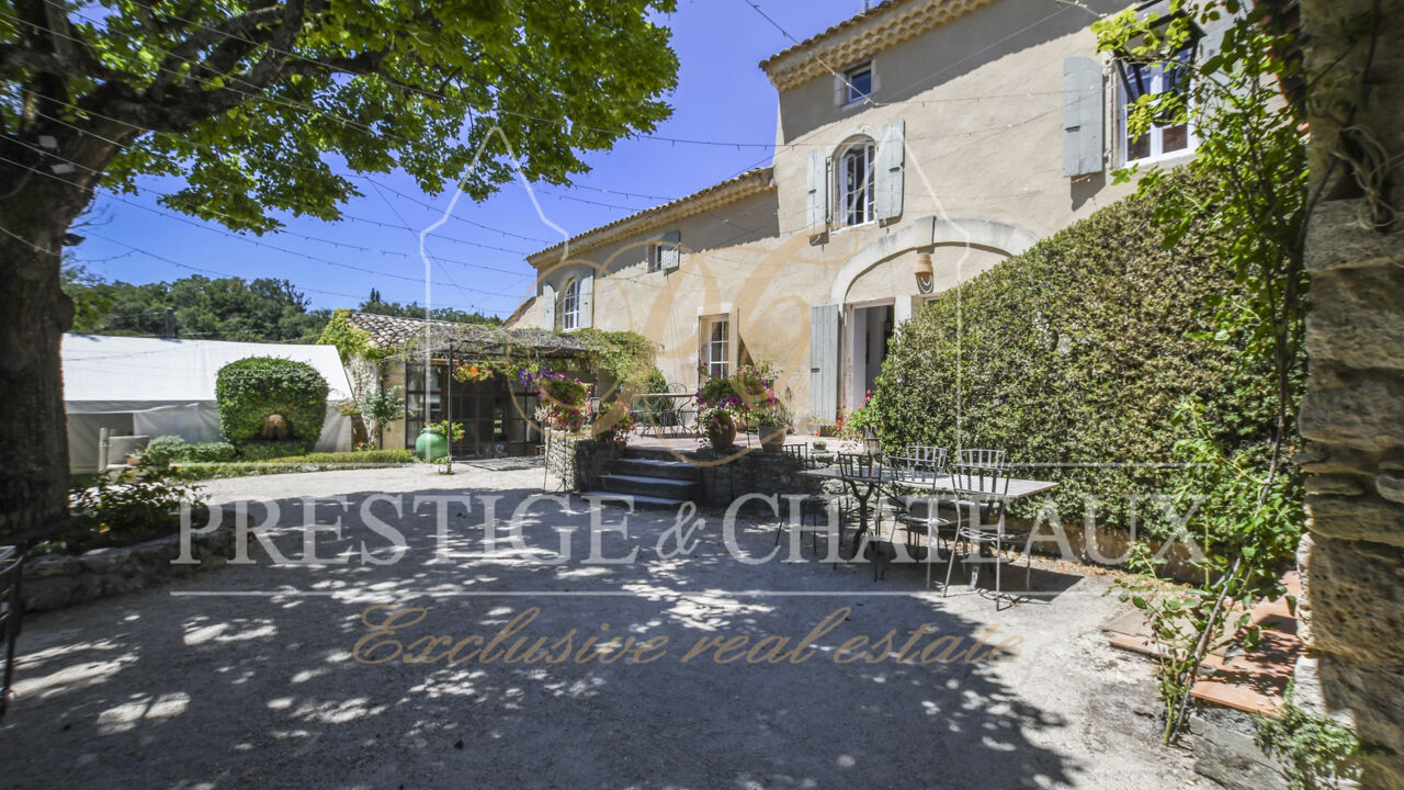 maison 14 pièces 500 m2 à vendre à Grignan (26230)