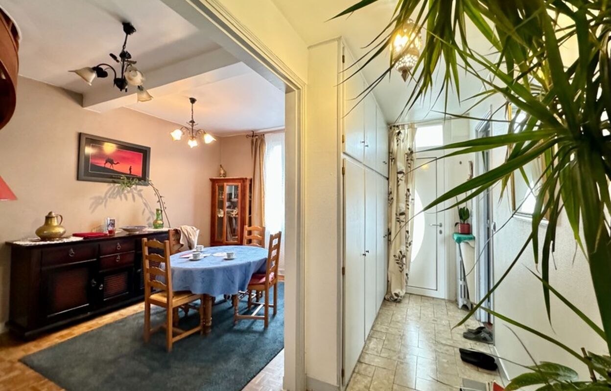 maison 5 pièces 147 m2 à vendre à Saint-Denis (93200)