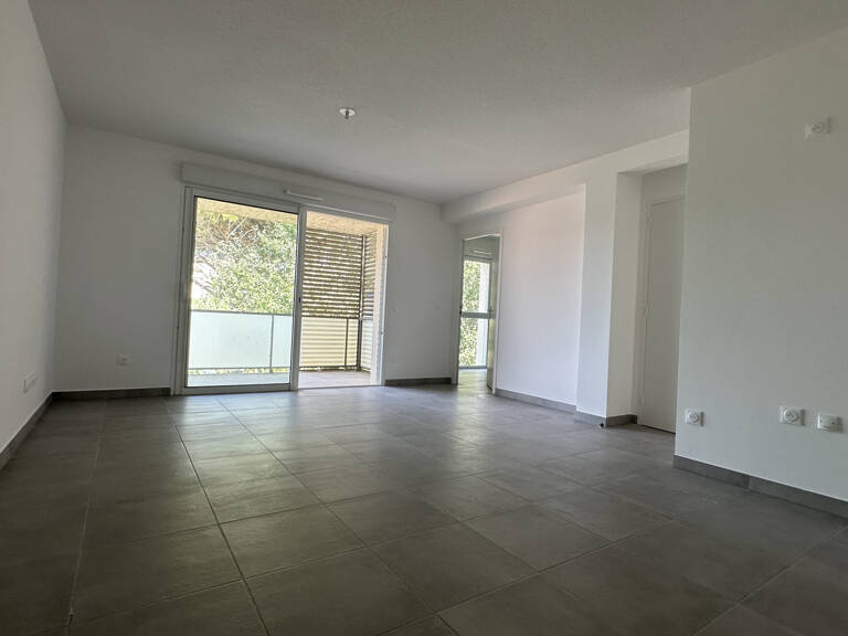 Appartement T3 première ligne plage - VIAS PLAGE — photo 1