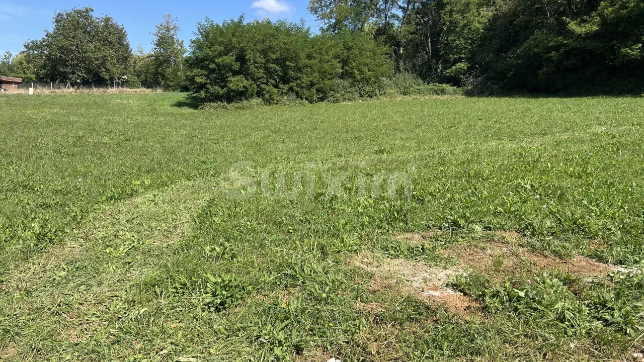 terrain  pièces 2992 m2 à vendre à Lons-le-Saunier (39000)