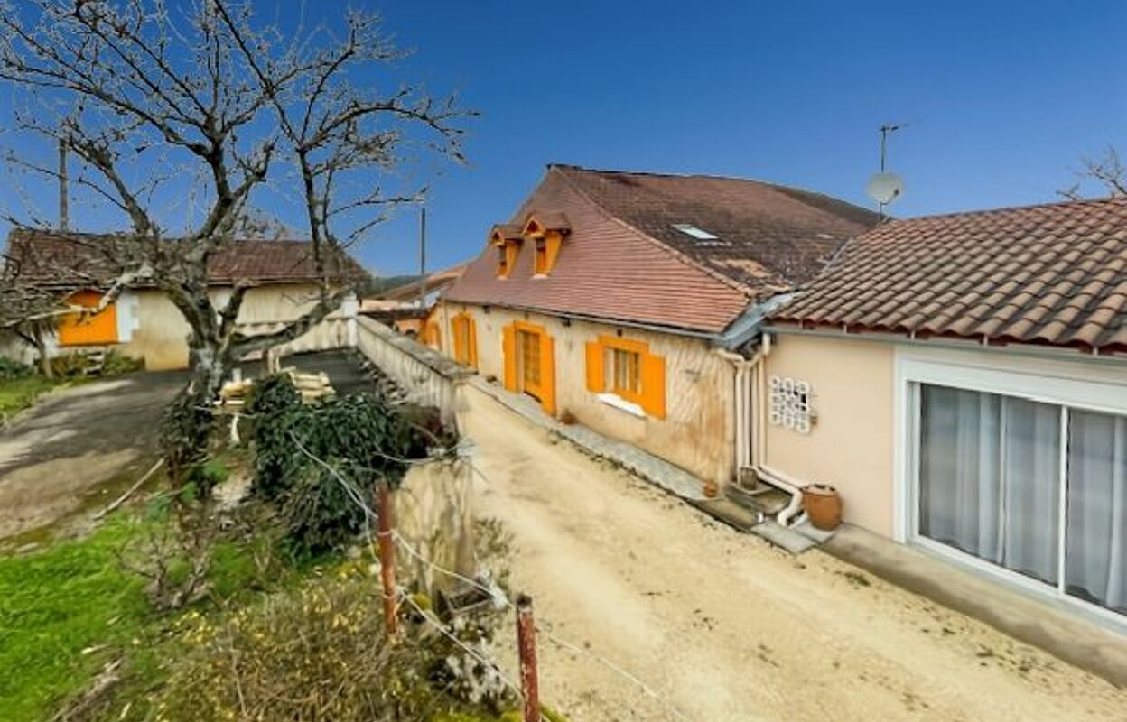 maison 4 pièces  m2 à vendre à Vallereuil (24190)