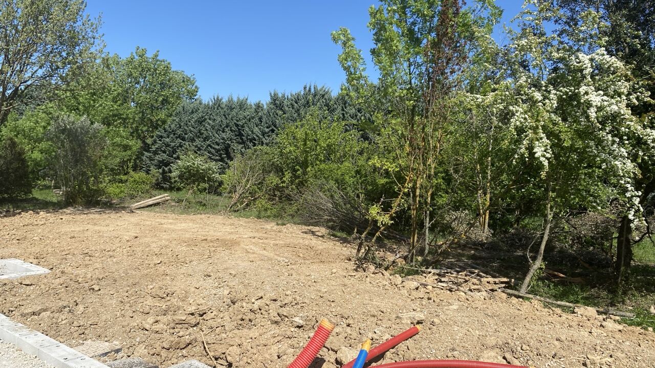 terrain 460 m2 à construire à Le Puy-Sainte-Réparade (13610)