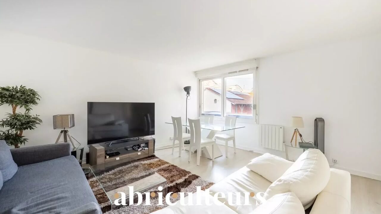 appartement 2 pièces 55 m2 à vendre à Courbevoie (92400)