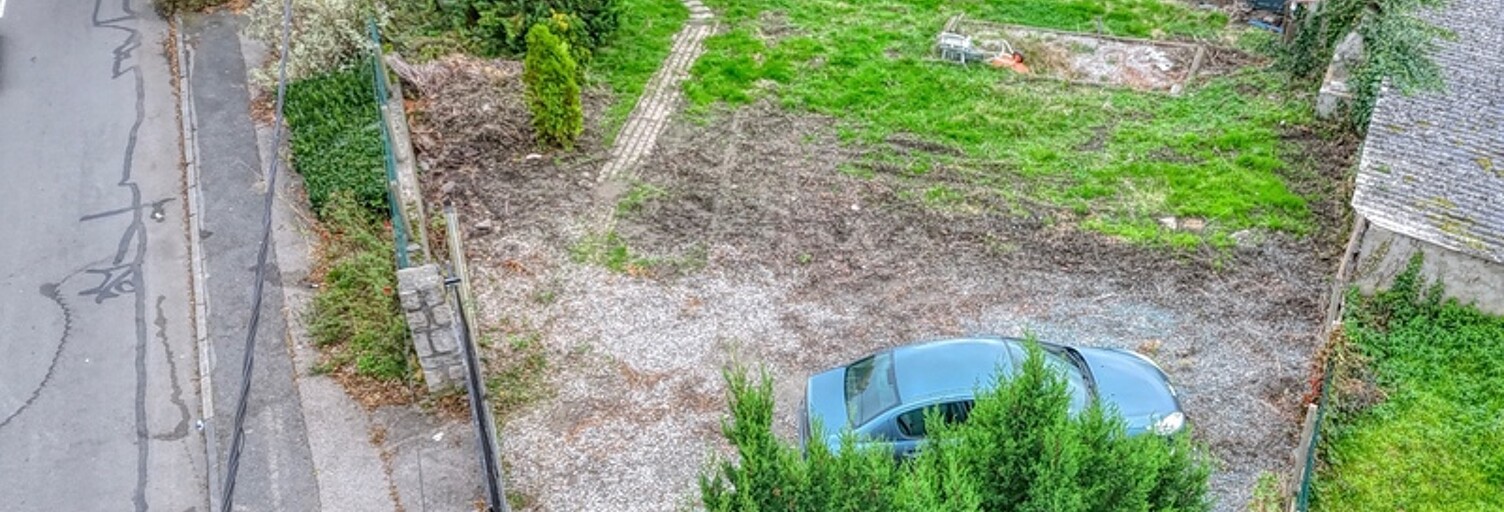 Terrain  413 m² à vendre à Le Chambon-Feugerolles (42500)