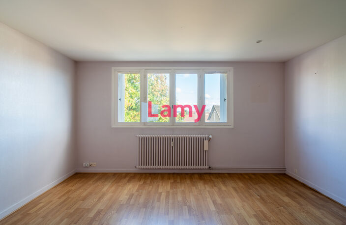 Parking + Appartement + Annexe — photo 3