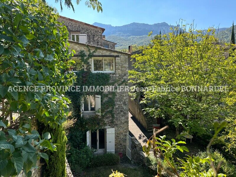 Maison de Village   T7 à vendre Rochebaudin 26160