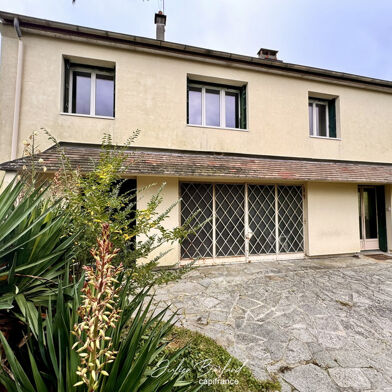 Maison 8 pièces 180 m²