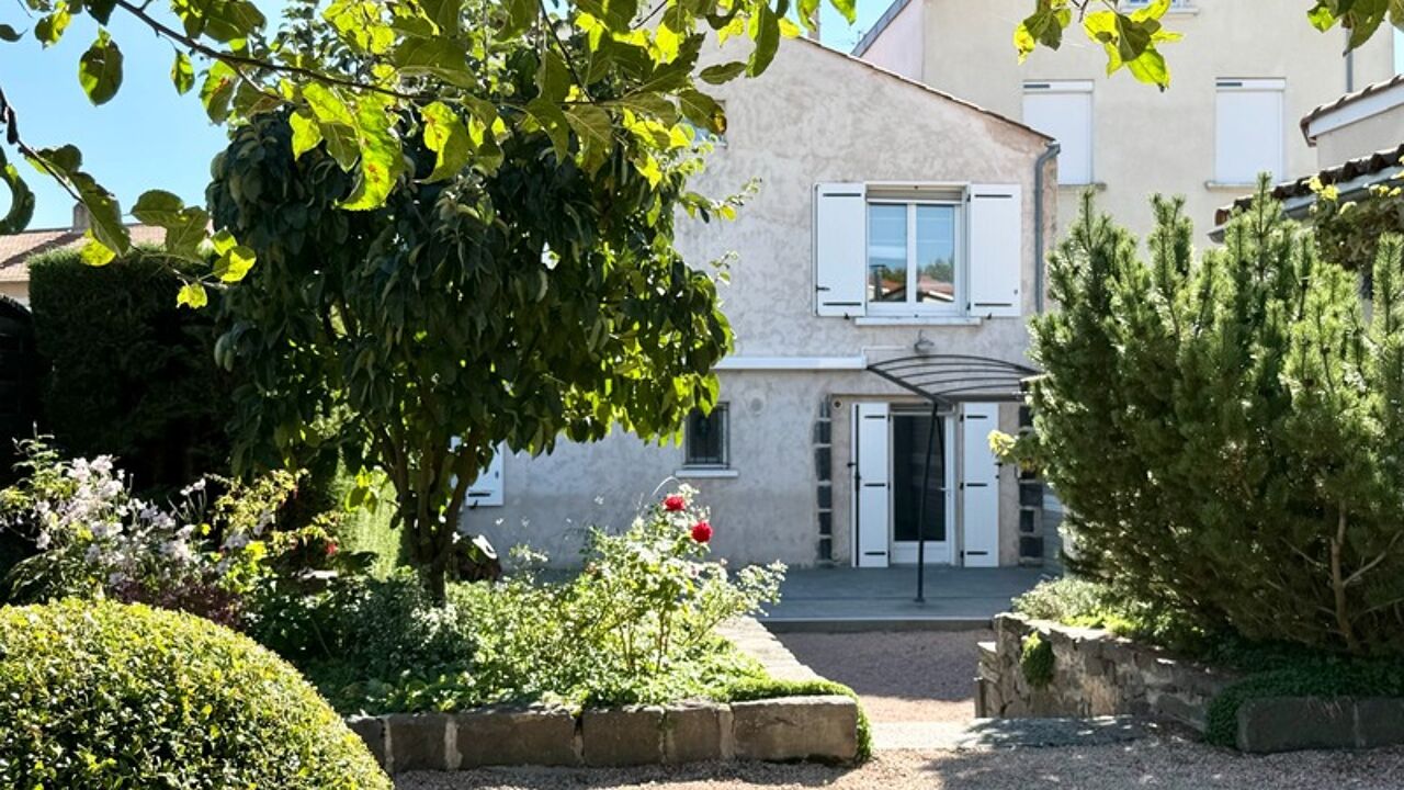 maison 6 pièces 165 m2 à vendre à Riom (63200)