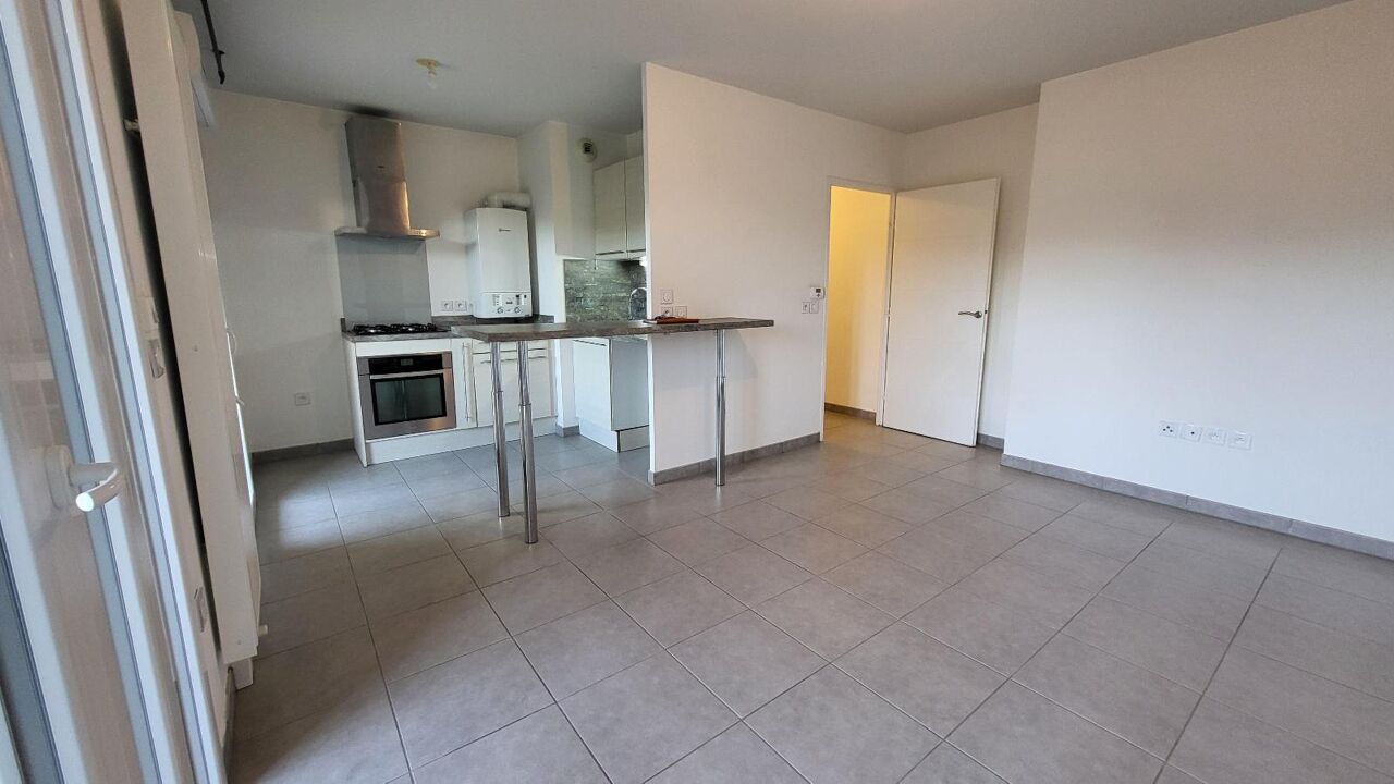 appartement 2 pièces 43 m2 à louer à Grans (13450)