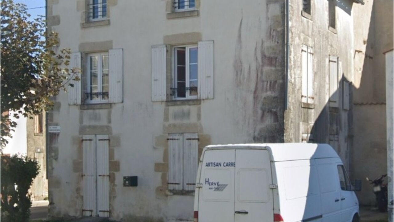 immeuble  pièces 140 m2 à vendre à Aulnay (17470)