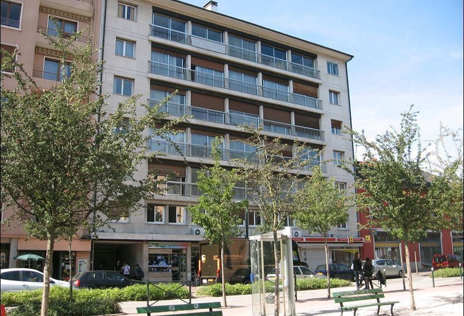PARKING — photo 1