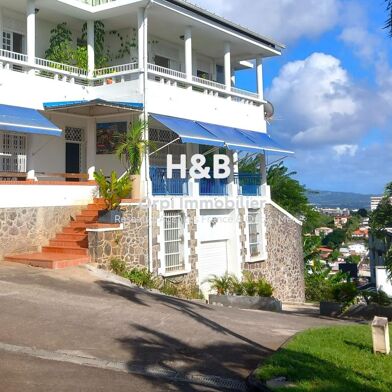 Maison 6 pièces 674000 €