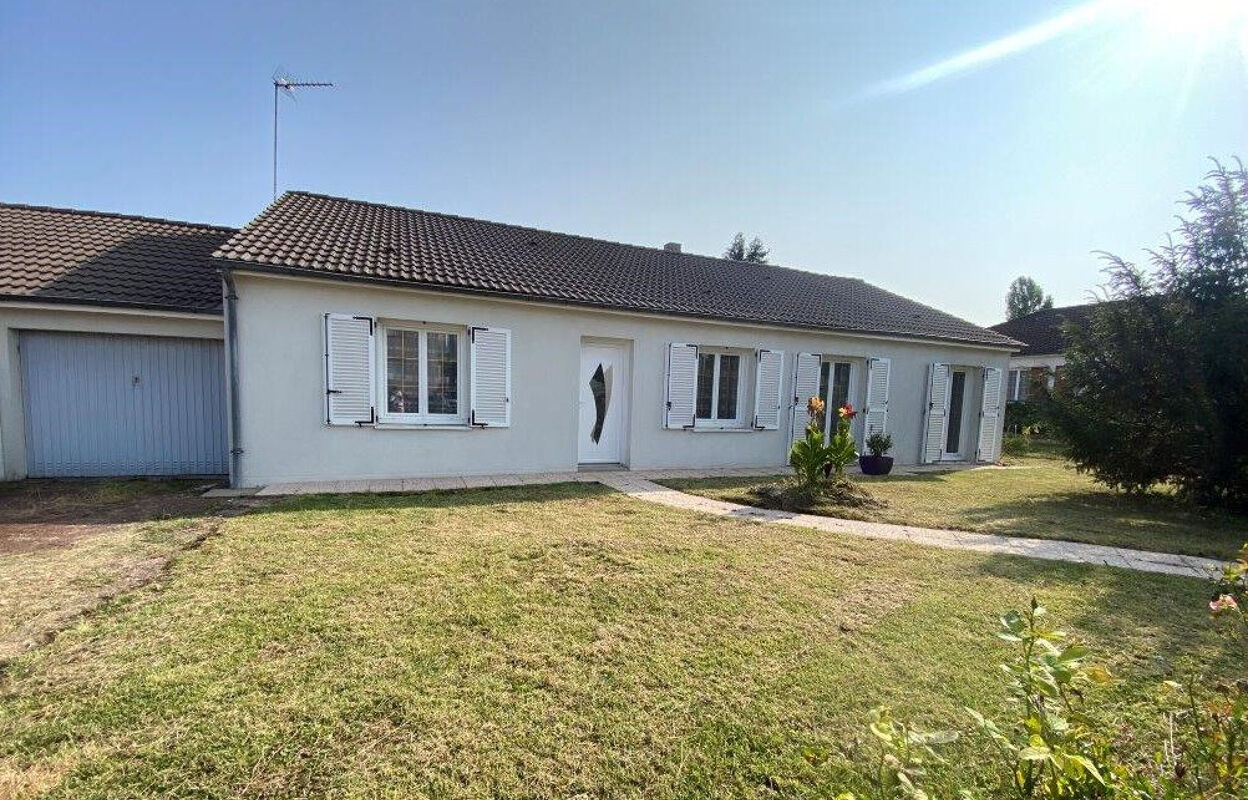 maison 5 pièces 124 m2 à vendre à Neuville-Aux-Bois (45170)