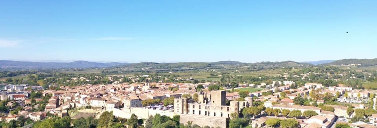Bureau   m² à louer à La Tour-d'Aigues (84240)