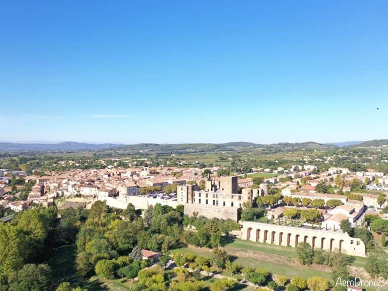 LA TOUR D'AIGUES  LOCAUX PROFESSIONNELS A LOUER - BEL EMPLACEMENT — photo 1