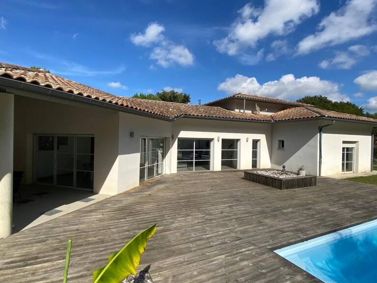 Maison À Vendre — photo 1