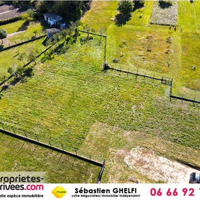 Terrain 1418 m²