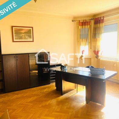 Appartement 8 pièces 162 m²